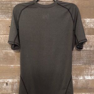 Men’s Under Armour Compression Shirt- XL